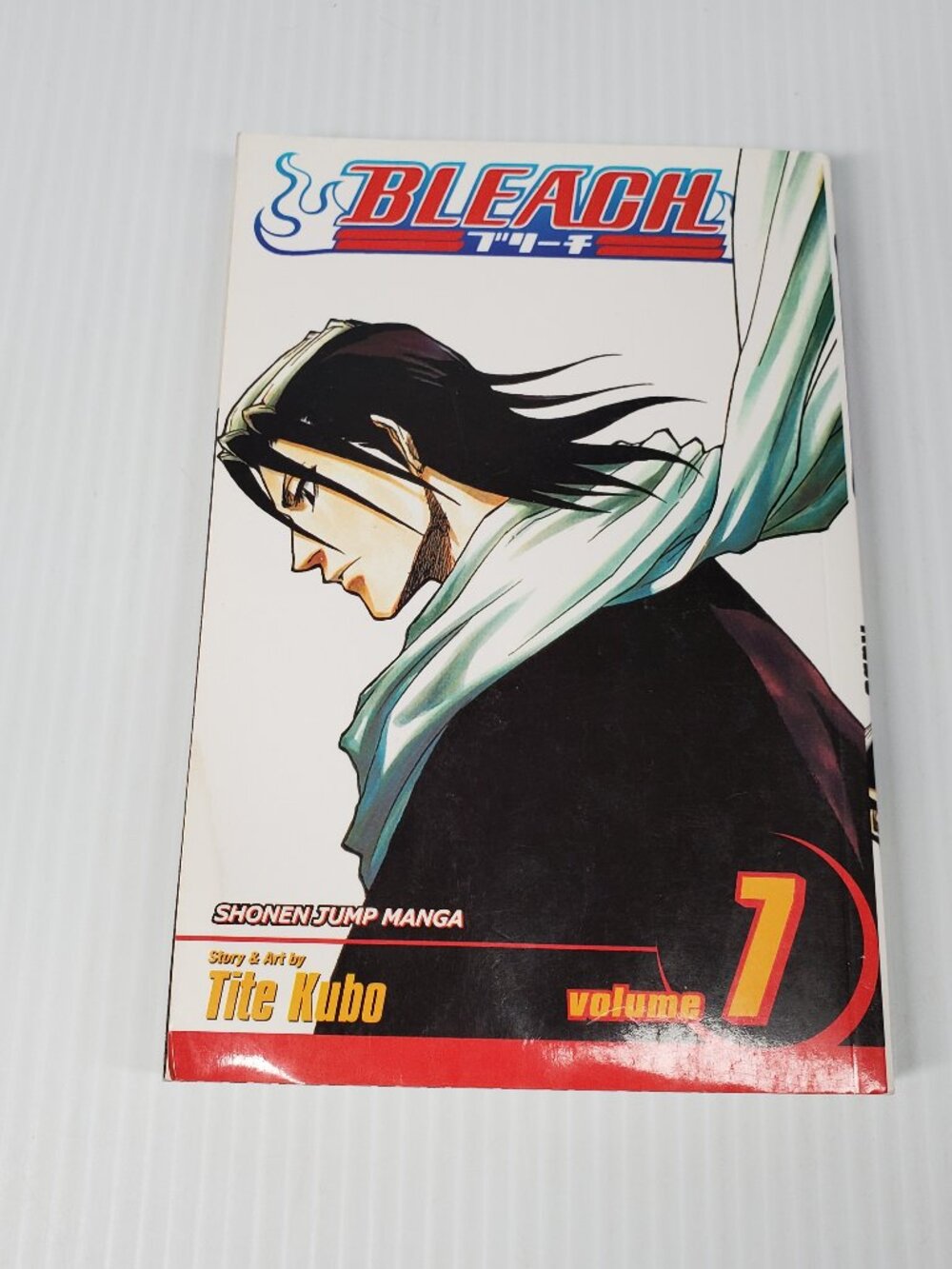 Paperback Shonen Jump Graphic Novel Bleach #7 By Tite Kubo Viz Media